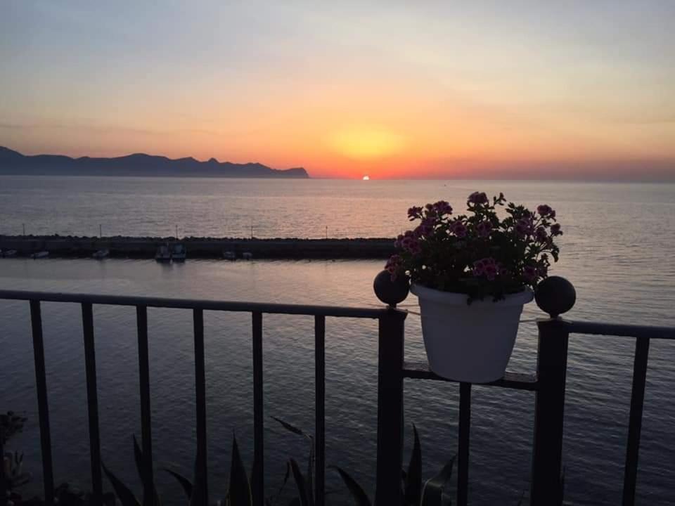 Summer Dream La Casa Sul Mare Trappeto  Esterno foto